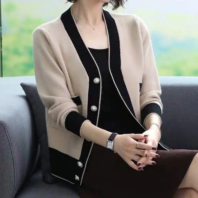 Women's Clothing Knitting Buttons Fashion Loose Casual V-neck Long Sleeve Office Lady Simplicity Temperament Casual Sweaters