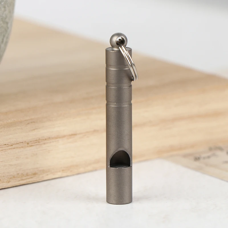 Pure Titanium Single-Barrel Whistle With Cord Outdoor Portable Emergency Survival Camping Hiking Exploring Camping Whistle