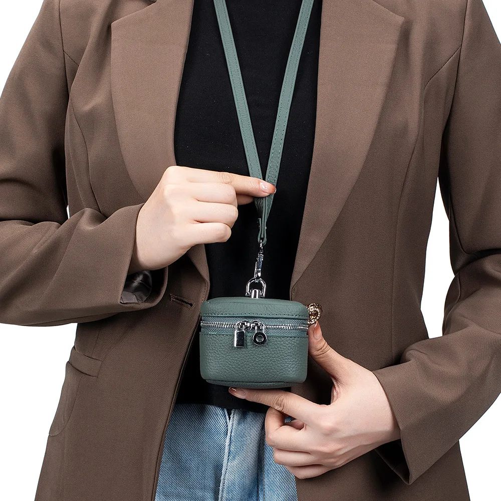 

2025 New Genuine Leather Mini Coin Purse with Neck Strap, Simple and Portable INS Style, Lipstick Makeup Bag Earphone Case bolso