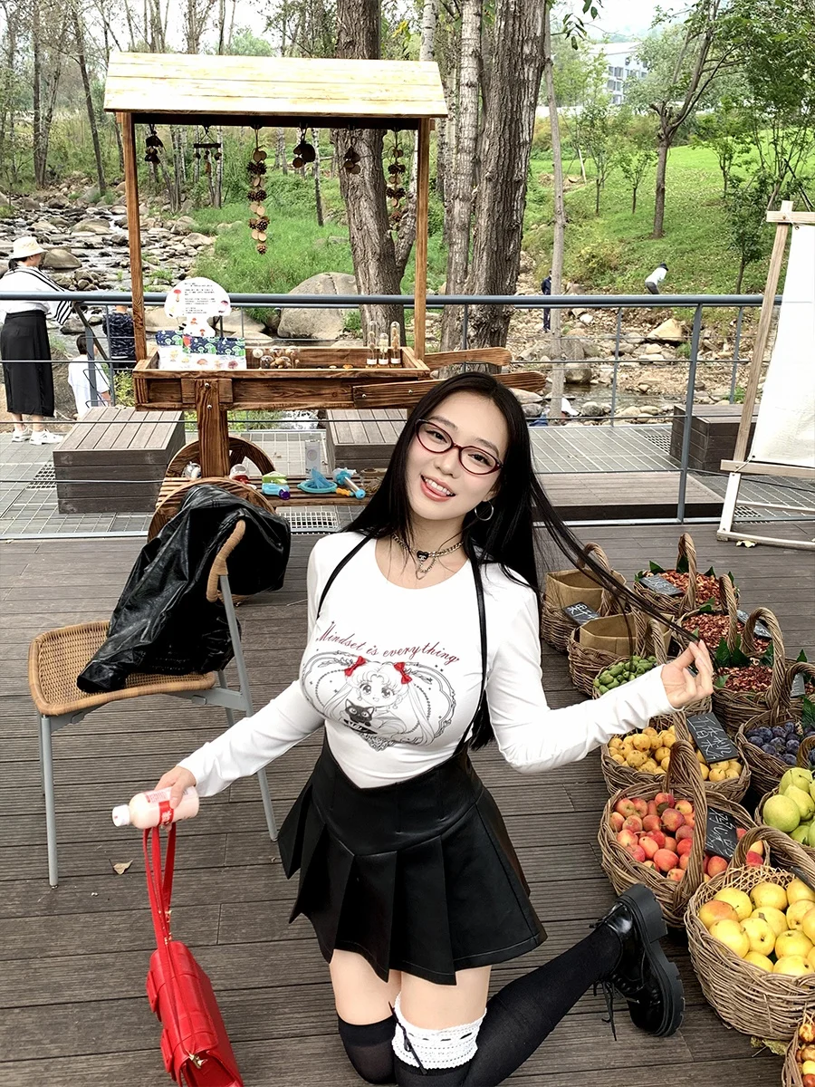 

Slim Fit Long Sve T-irt Women's Casual Sle round Ne Print Knot Heart ape Cherry Character Anime Top