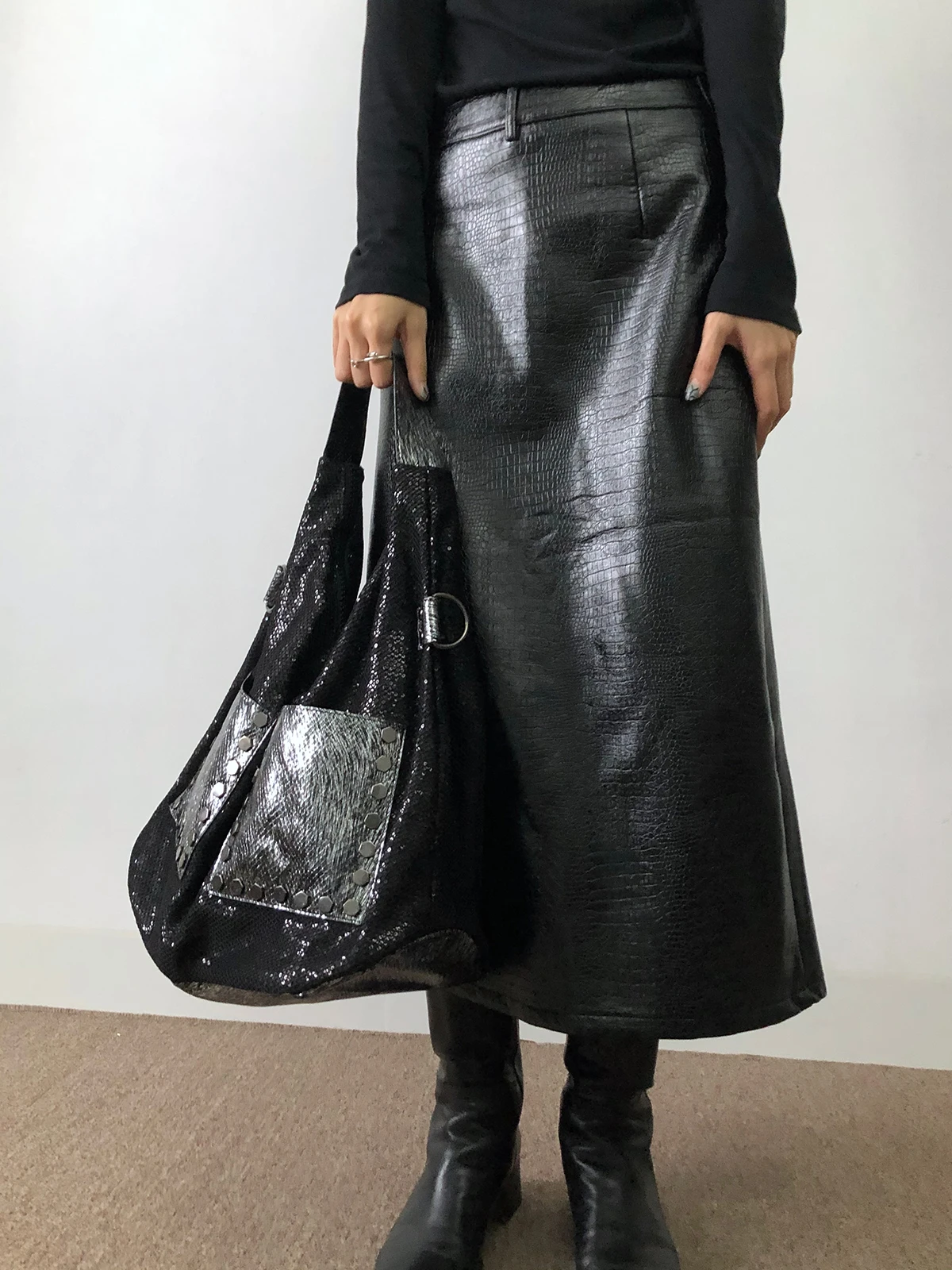 

Dark shoulder large tote bag, niche design bag flash splicing large bag