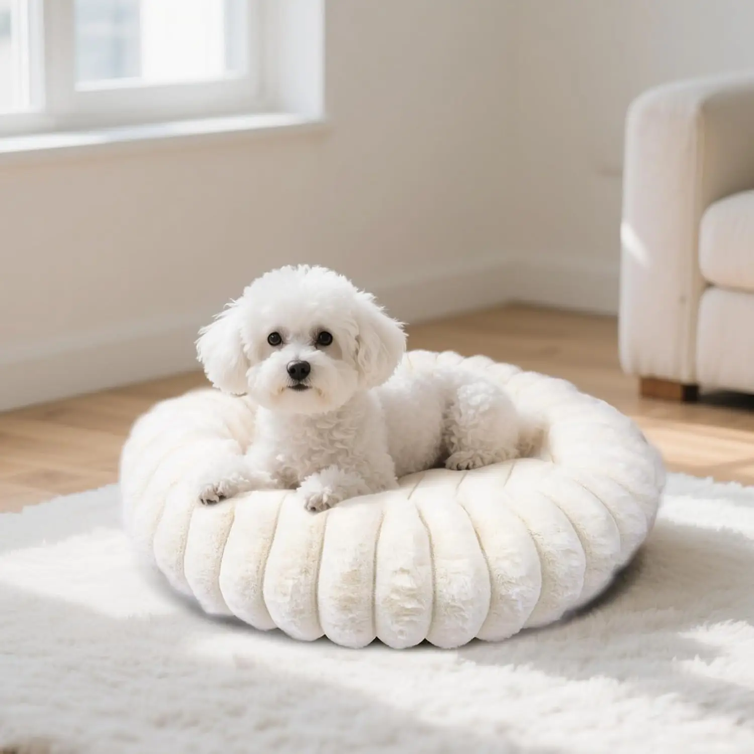 Luxury Faux Fur Donut Pet Bed, Soft Anti-Anxiety Calming Design with Non-Slip Base for Small Dogs and Cats (20