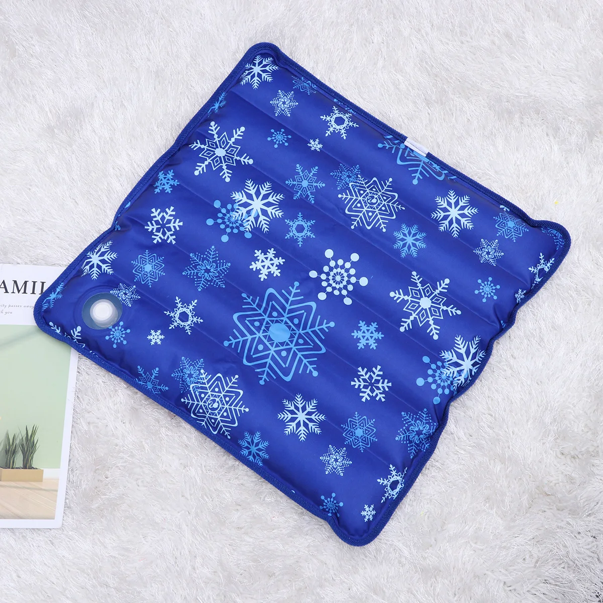 

1Pcs 45x45cm Car Summer Cushion Cool Mat Snowflake Design Ice Crystals Powder Safe No Side Effects Car Summer Mat