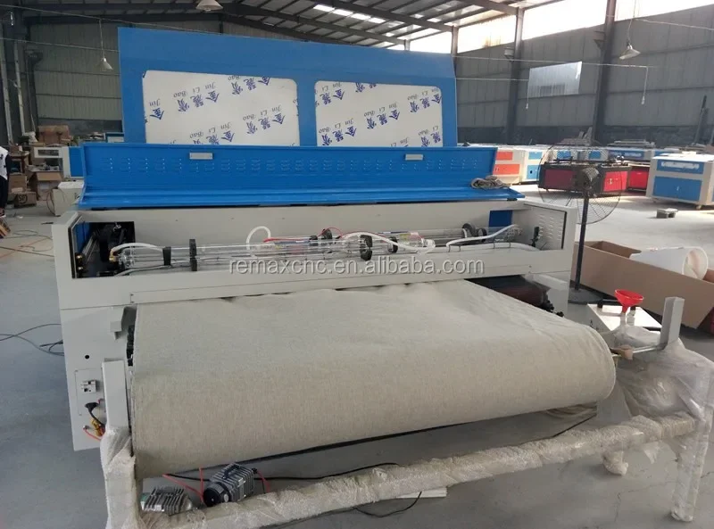 Macchina da taglio 1325 per tessuto acrilico co2 con alimentazione automatica