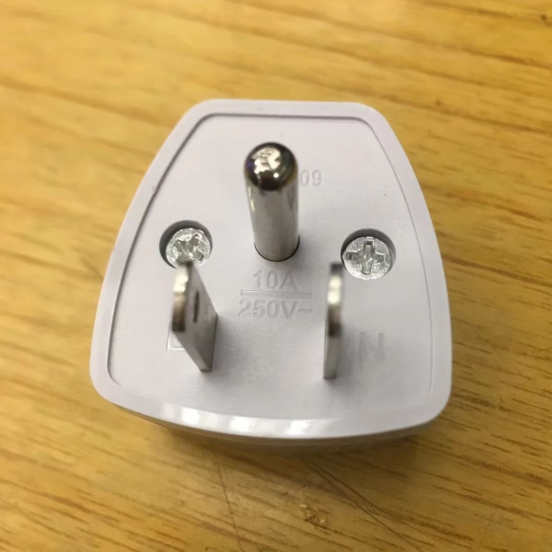 محول طاقة للسفر متعدد البلدان - محول قابس عالمي للولايات المتحدة الأمريكية والبرازيل واليابان وكوريا وأوروبا والاتحاد الأفريقي والاتحاد الأوروبي - مدمج،