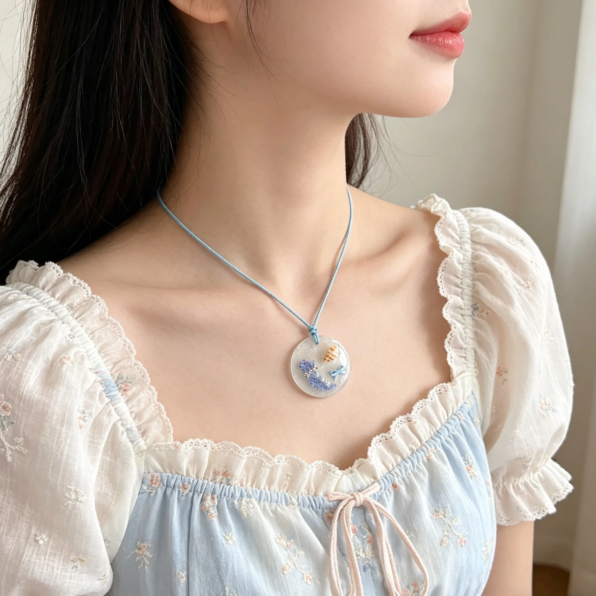 Premium Beach Vacation Natural Shell Conch Choker Handmade Woven Rope Adjustable Sweet Collarbone Necklace for Women