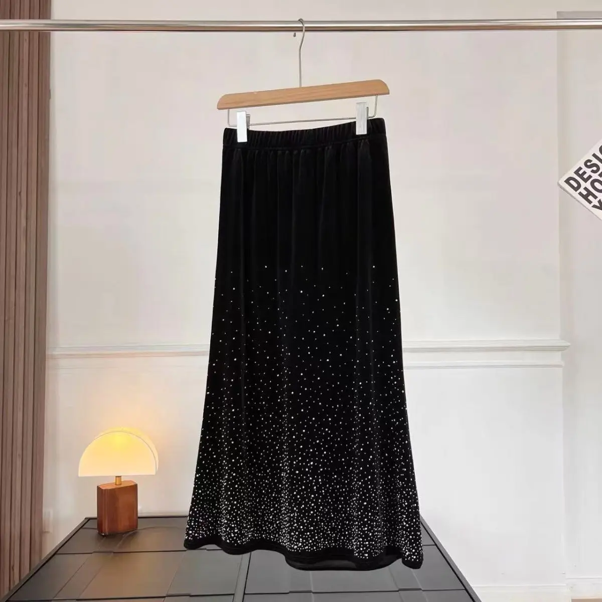 

Korejpaa 2025 Autumn New Skirts Women Simple Diamond Velvet Skirt High Waist A-shaped Bodycon French Elegant Slimming Clothes