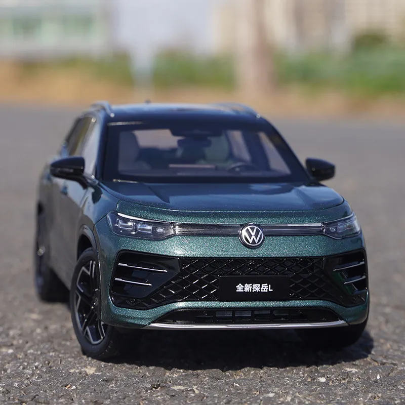 1/18 Całkowicie Nowy Tayron L 2025 SUV Model Samochodu Ze Stopu Metalu Odlewany Pod Ciśnieniem Kolekcja Modeli Samochodów Symulacja Zabawki Dla Dzieci Prezent Dekoracja