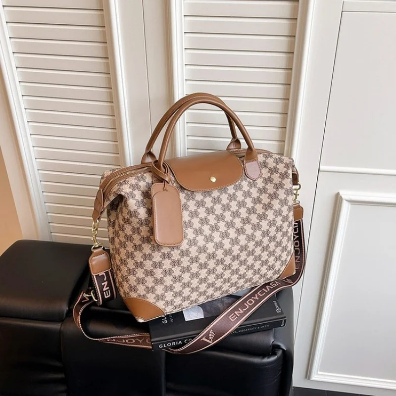 

Luxury Women's Crossbody-Bag Crafted From Leather Featuring Popular Classic Elegant And High-End Vintage Look​