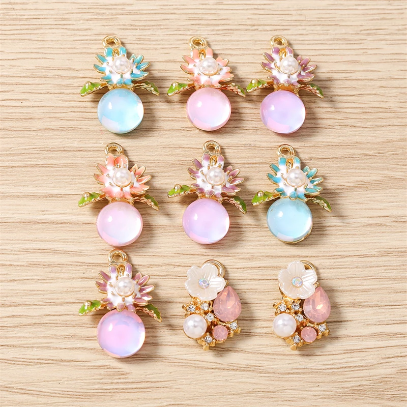 10pcs Cute Enamel Ladybug Flower Charms Pendants for Necklaces Earrings Bracelets DIY Handmade Crafts Jewelry Making Accessories