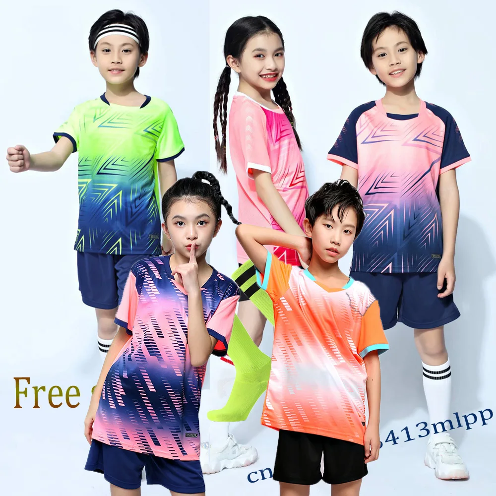 

Kids Football Shirt Uniforms Boys Girl Soccer Jerseys Custom Child Soccer Jersey Set Sportswear T-shirt Sport Suit Free socks