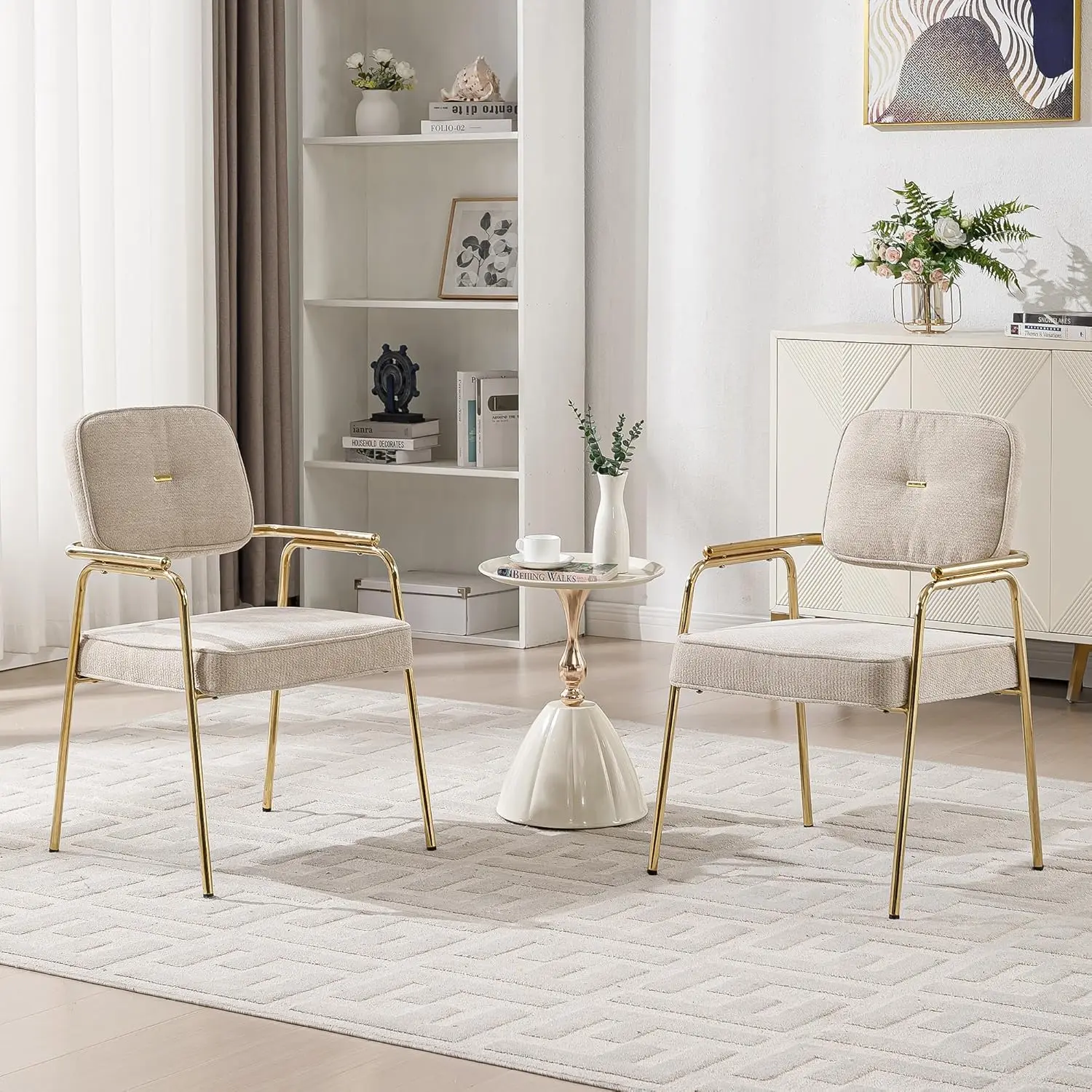 

Комплект из 2 бежевых обеденных стульев из синели с золотыми металлическими ножками, кресла для гостиной, спальни, зала ожидания, на заказ