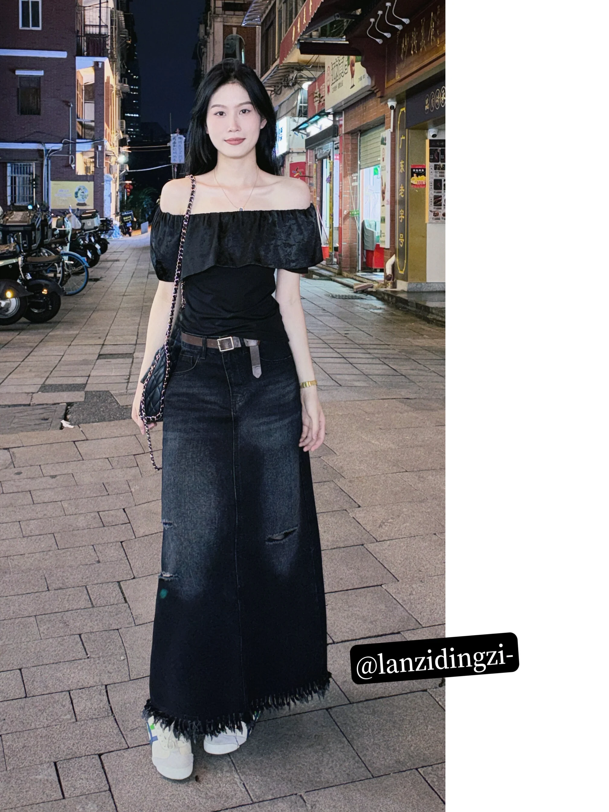 

Retro Jean Skirt with Fringe Gradual Wear Residue Long A-Line Skirt for Women Spring Summer High Waist Faded Effect