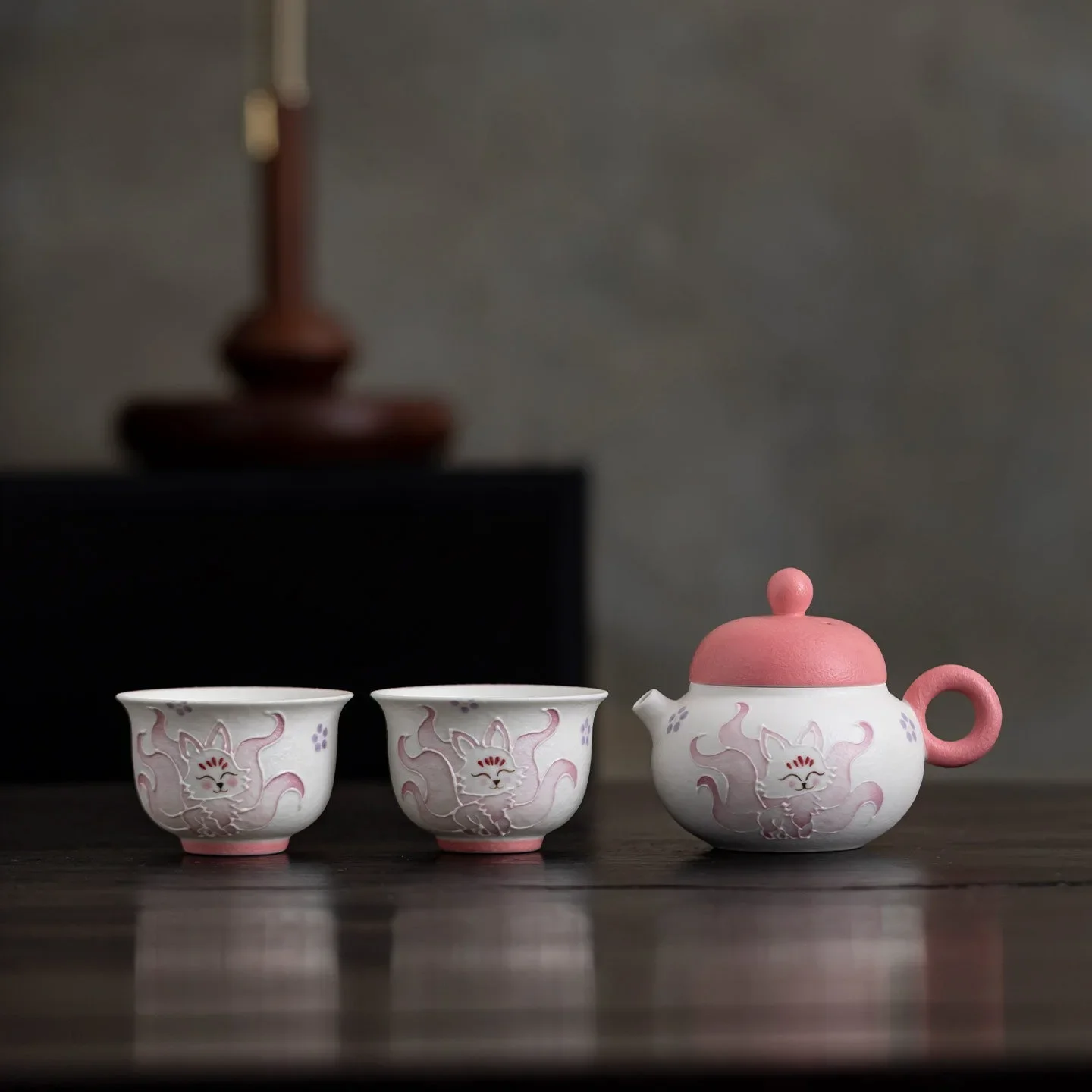 Rock Mine White Hand-painted Nine-tailed Fox Ceramic Tea Set One Pot and Two Cups Pink Tea Ceremony Household Kung Fu Tea Set