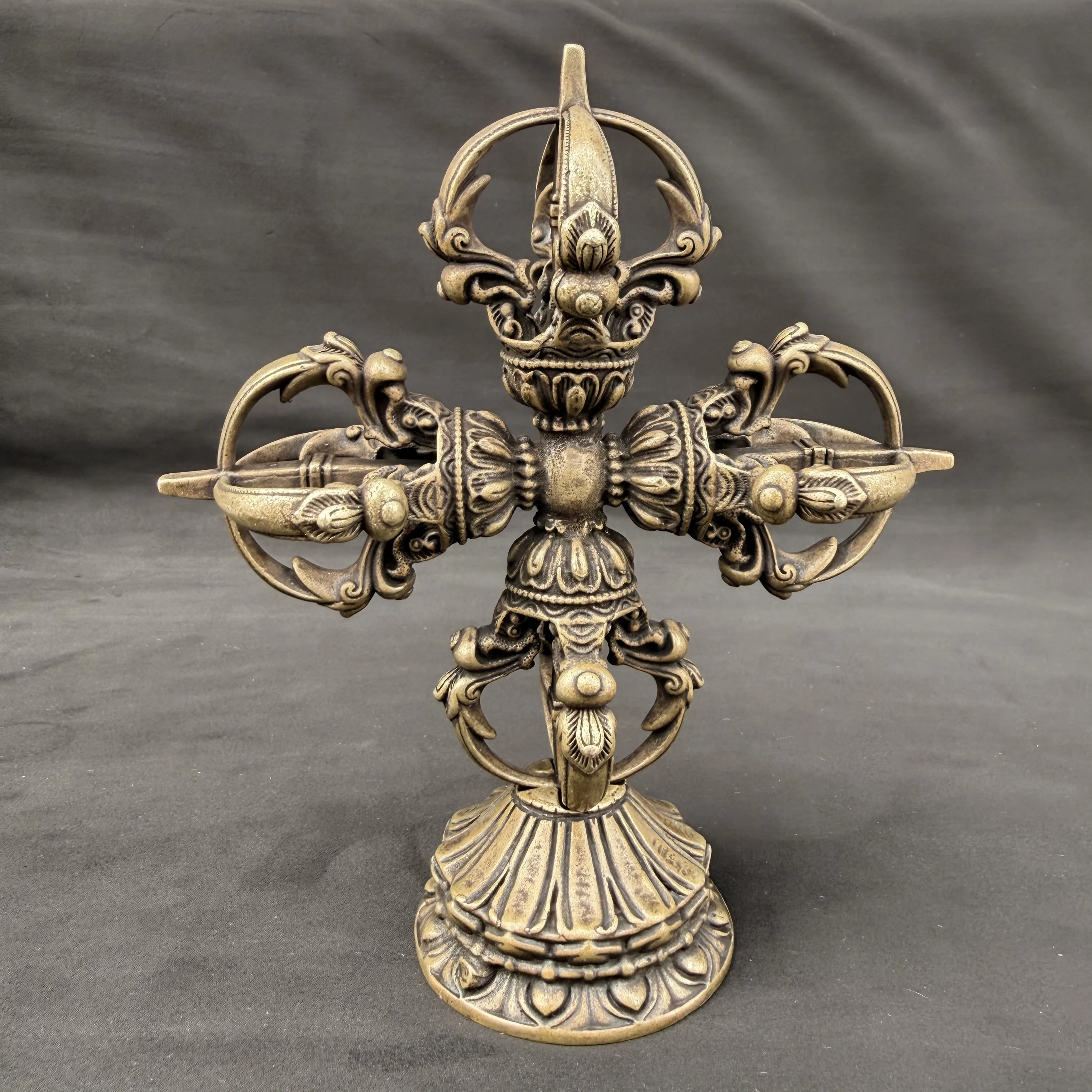 Brass retro cross diamond pestle home decoration, enshrined in Buddhist temple