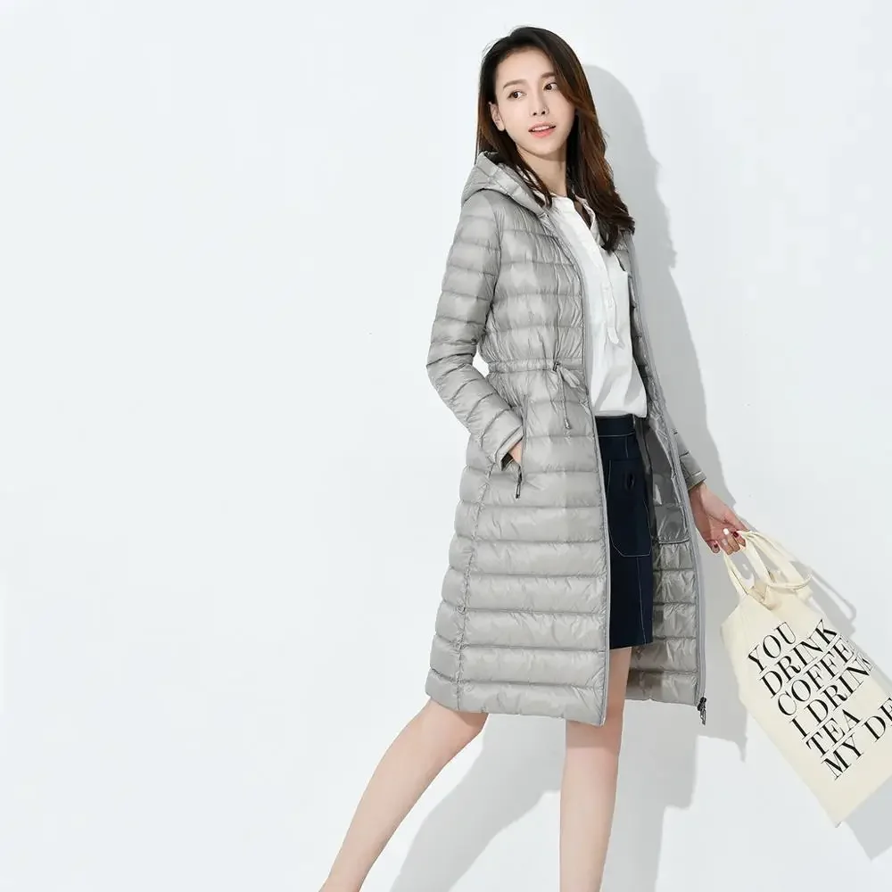 

Облегающее пуховое пальто 2025, зимняя женская куртка-пуховик длиной до колена, сверхлегкая верхняя одежда с капюшоном