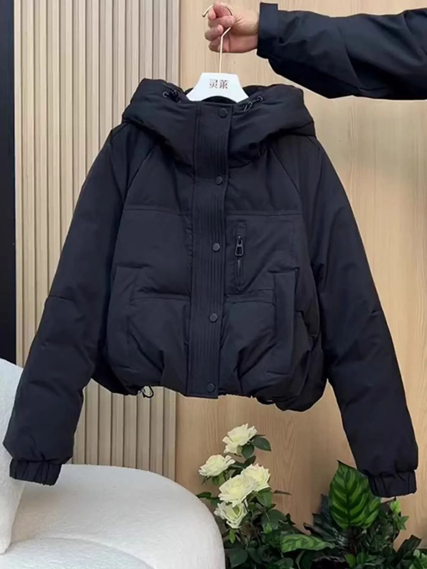 

Черная короткая пуховая куртка для женщин, зимнее утепленное шикарное пальто с высокой талией, длинными рукавами, из высококачественного полиэфирного волокна