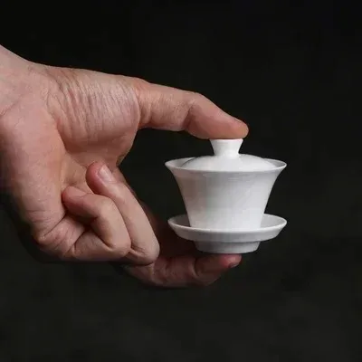Mini 60ml Gaiwan For Tea Solid White Porcelain Tureen With Lid Teaware Travel Kung Fu Tea Set Chinese Cup Tea Bowls Small Chawan