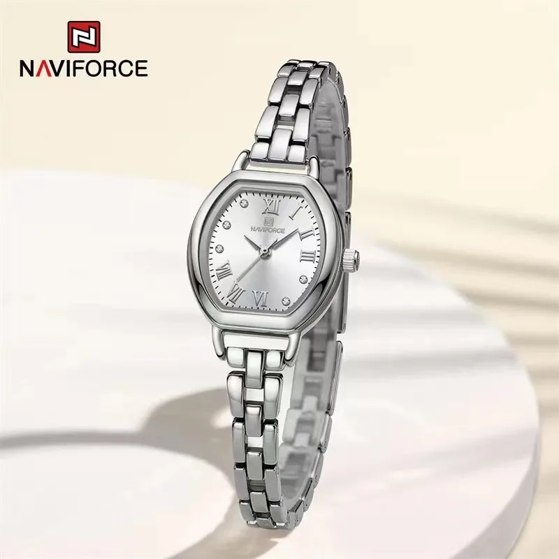 

NAVIFORCE Women Watch Luxury Small Dial Retro Waterproof Ladies Watch Simple Jewelry Bracelet Quartz Watch for Women Reloj Mujer