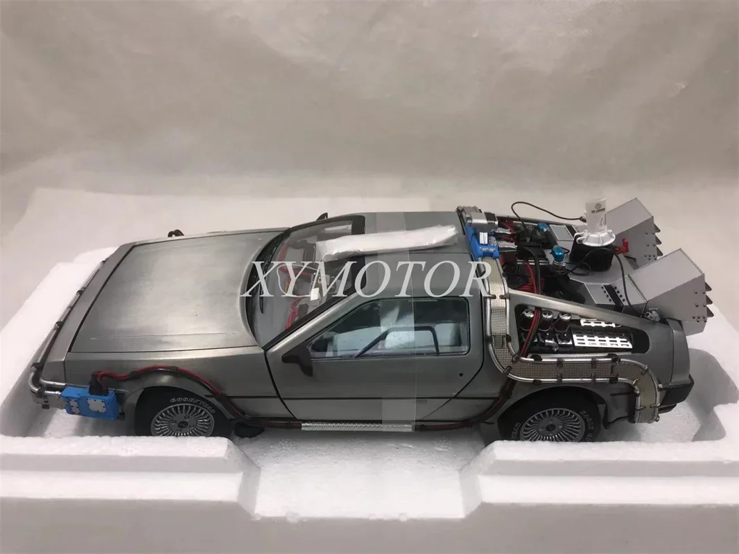 ミニチュアカー,スケール1:18,デロリアンDMC-12,cbj97,未来iiに戻る,カーギフト,ホビーディスプレイ,装飾品コレクション