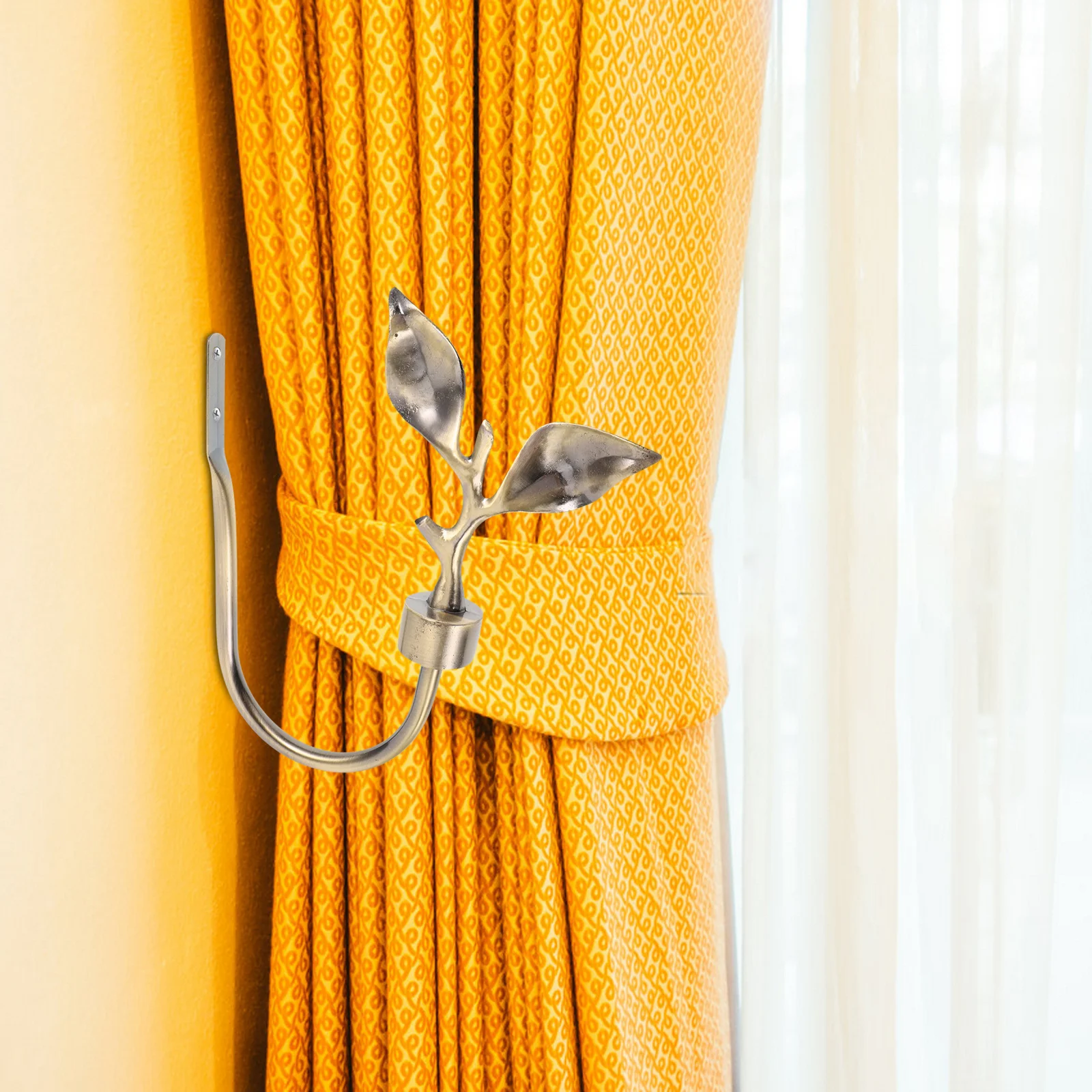 

2Pcs Window Curtain Holder Leaf Shaped Metal Tieback Hooks Brass U Shaped Wall Mounted Drapery Holdbacks for Curtains