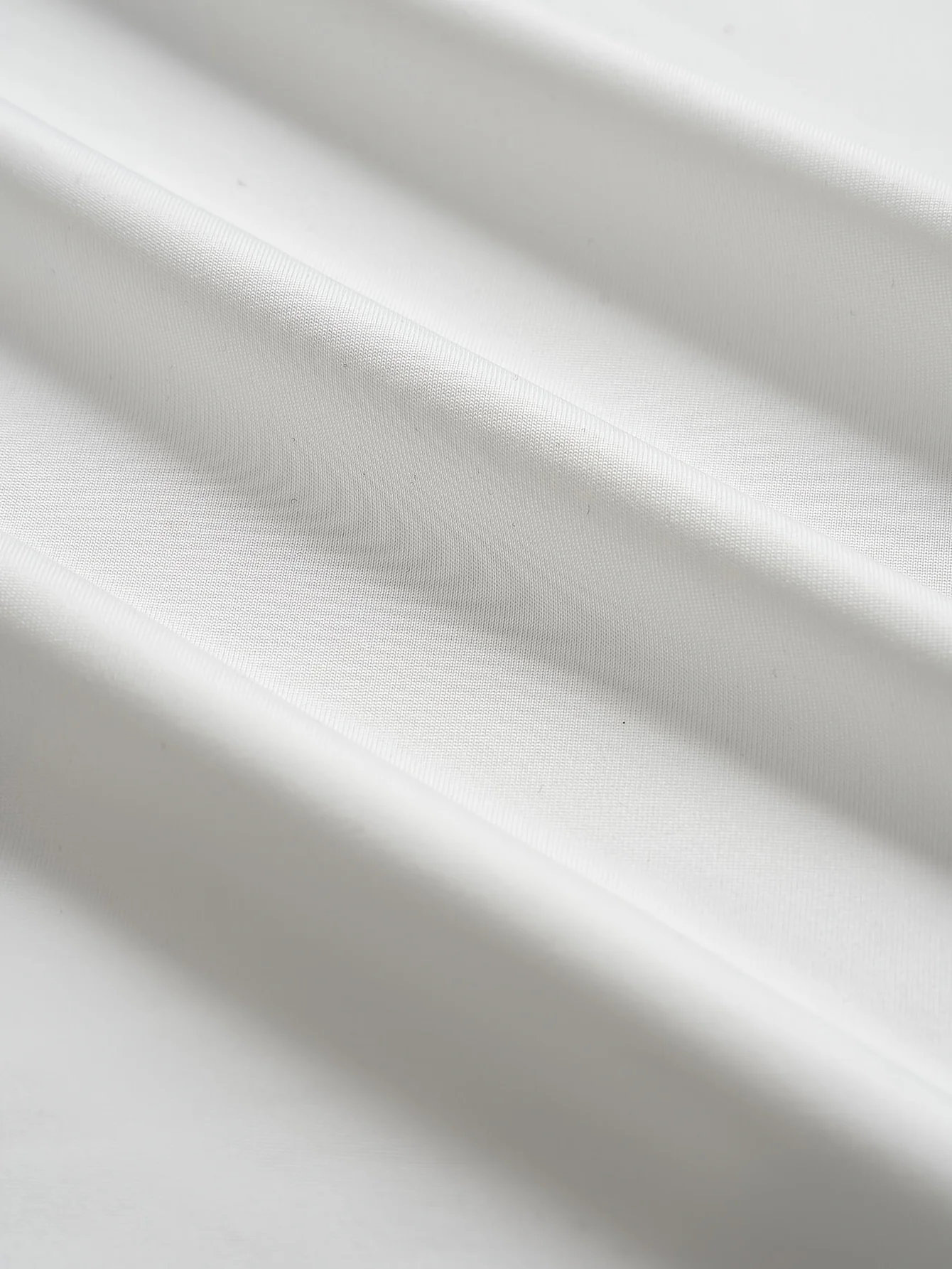 تي شيرت نسائي أبيض مطبوع عليه زهور - كلمات أغنية أدريان لينكر وتصميم زهرة نابضة بالحياة، نسيج ناعم مسامي، آلة #5