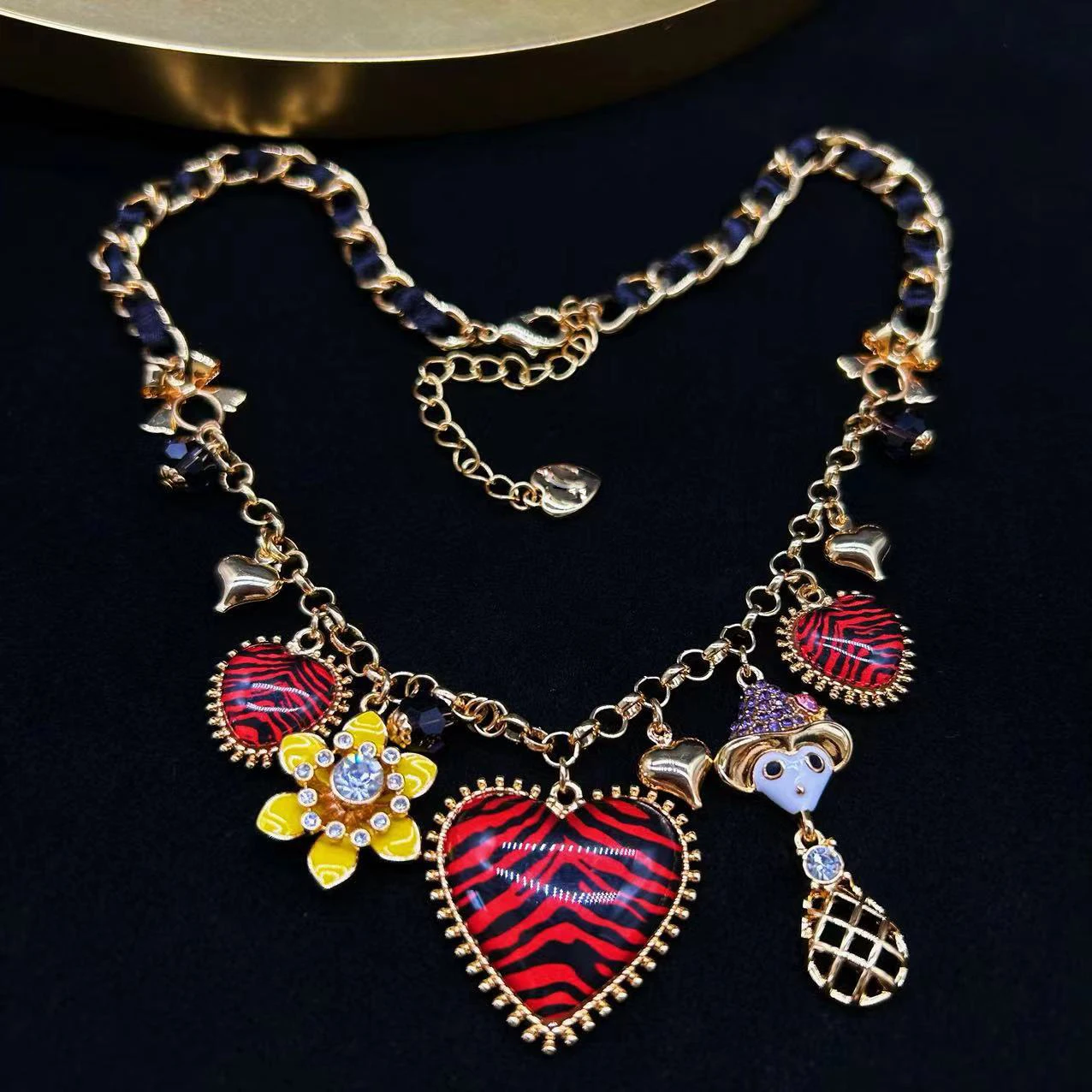 

Vintage Love Heart Leopard Pattern Cute Sweet Summer Chain Necklace Retro Fashion Jewelry For Women