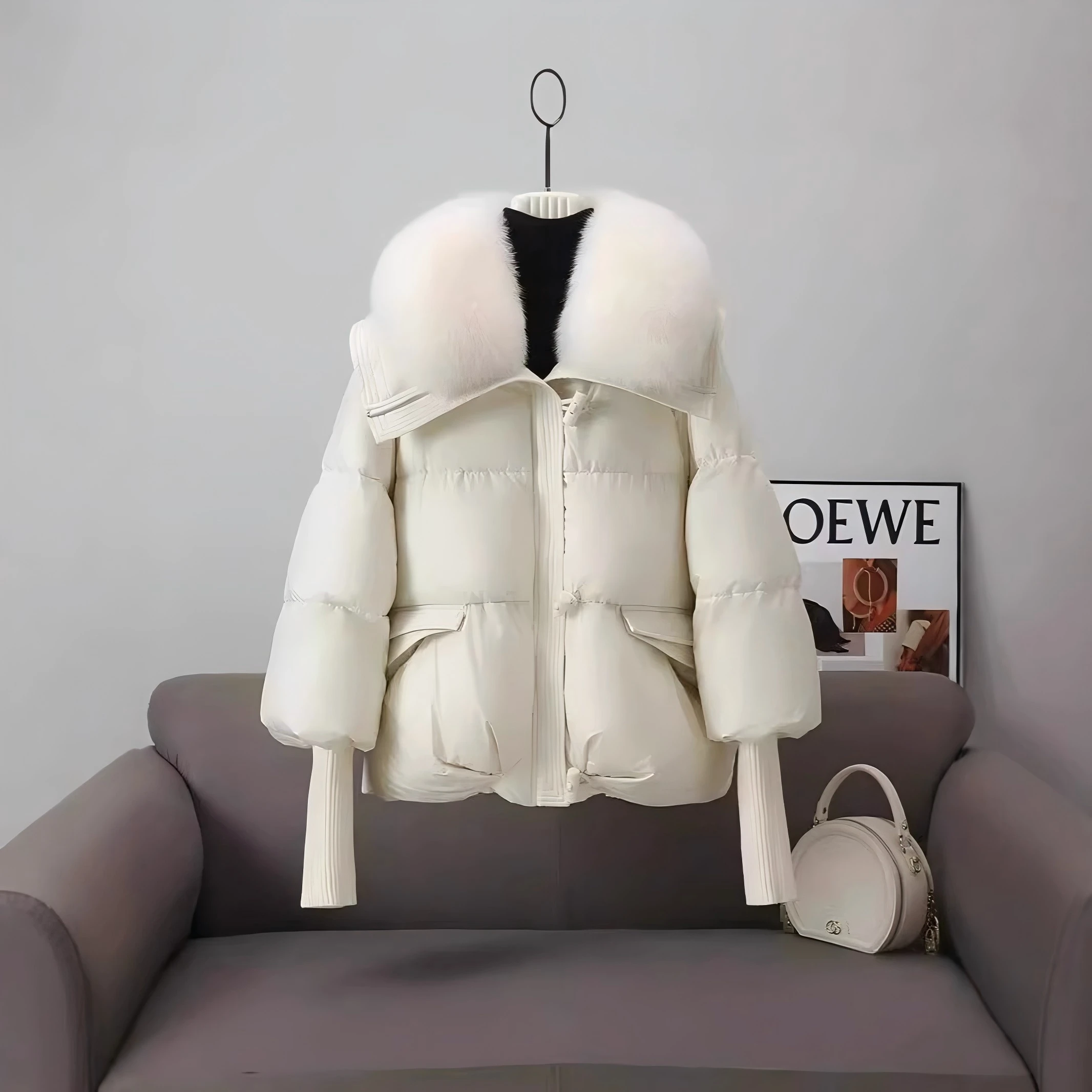 2025 Winter Women's New down Cotton Jacket Fashion Korean Loose Cotton Jacket Thickened Short Large Fur Lapel Thickened Jacket