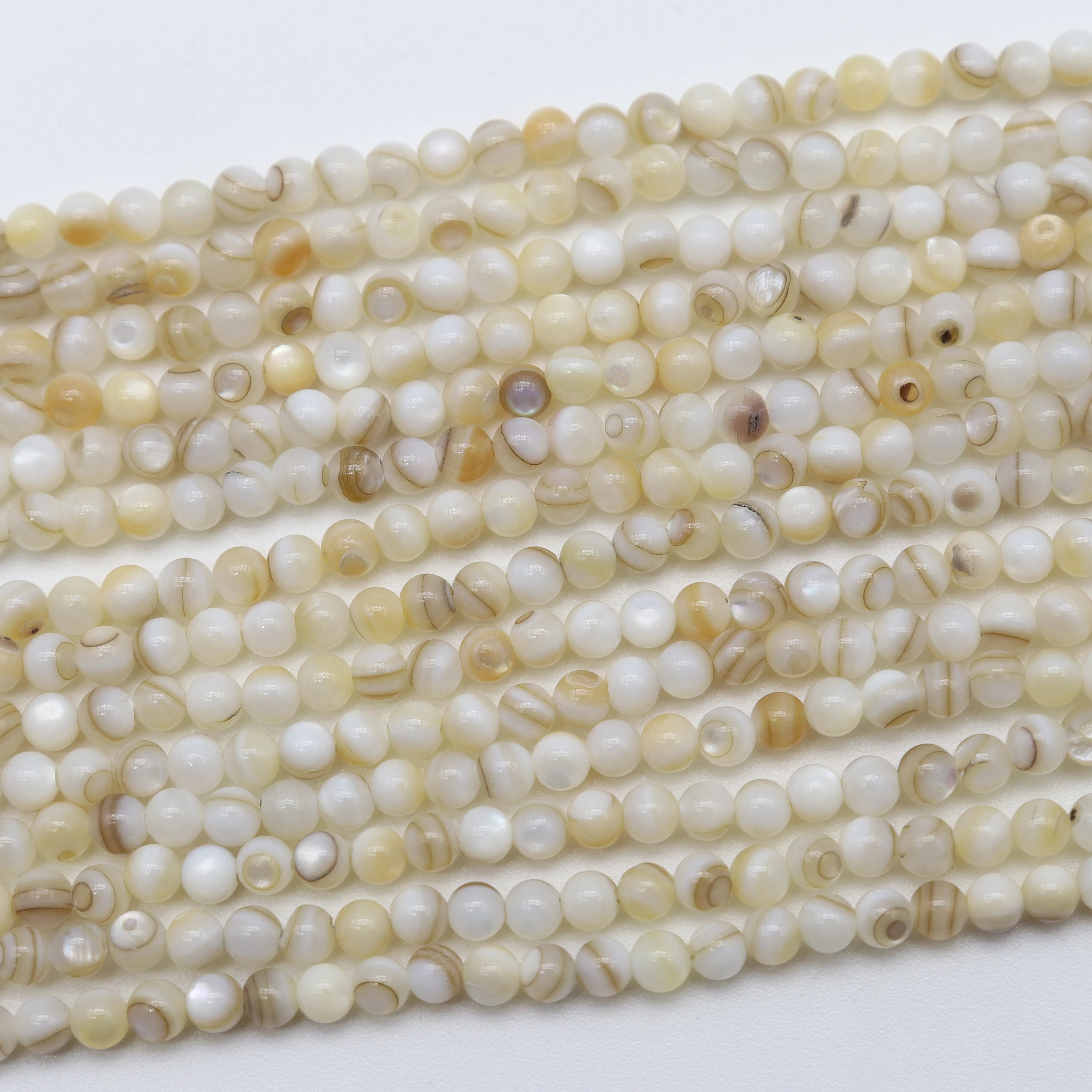 Natural Stone Fresh Water Shell Beads Round Dyed Loose Spacing Nacre Shell Beads Used To Make DIY Necklace Handmade Accessories