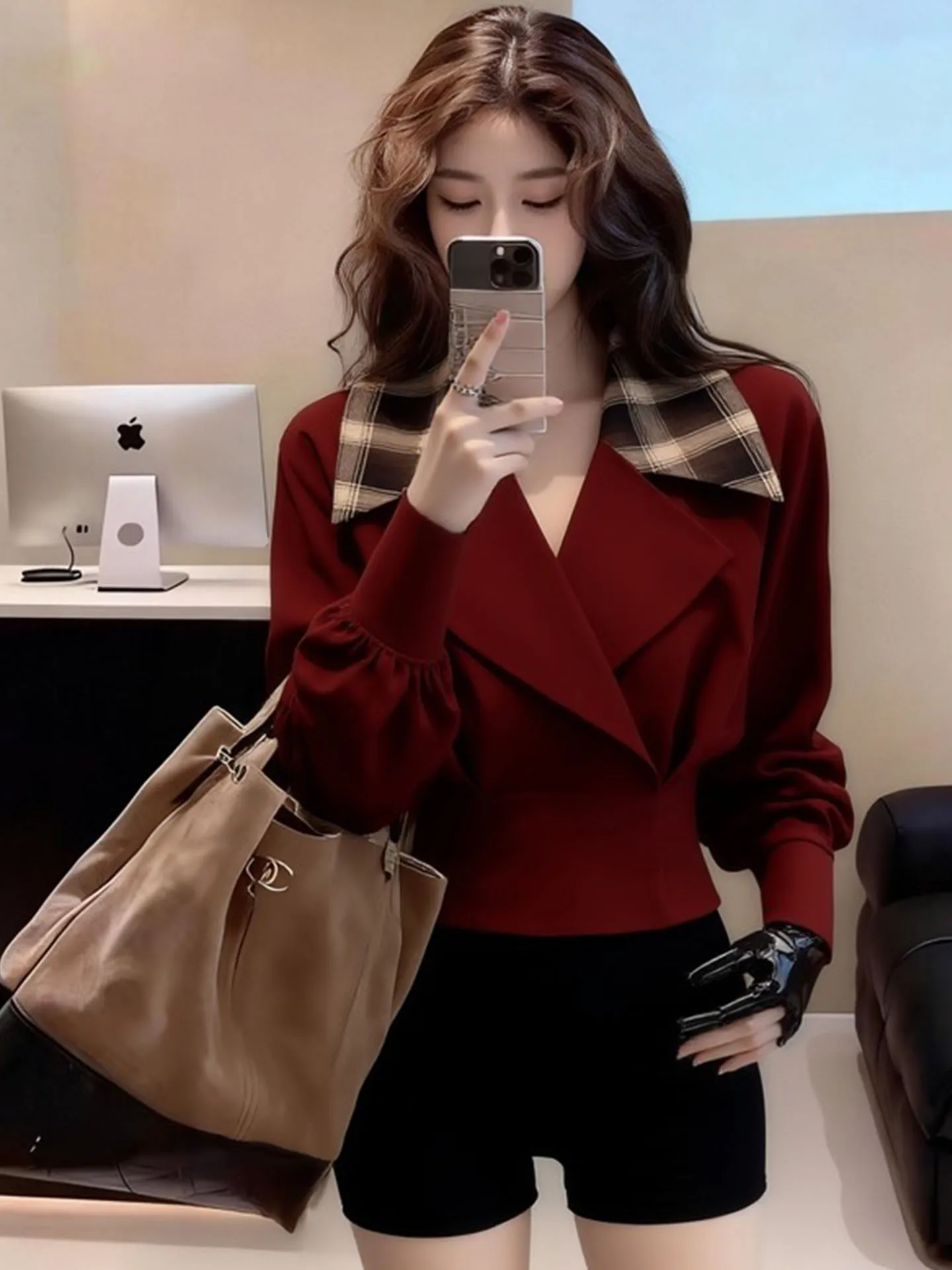 

Retro Sle Red ort Coat Women's Unique Waist-Cinching Flip-Collar Top Spring 2026 Faionable Unique Small-Batch Outerwear