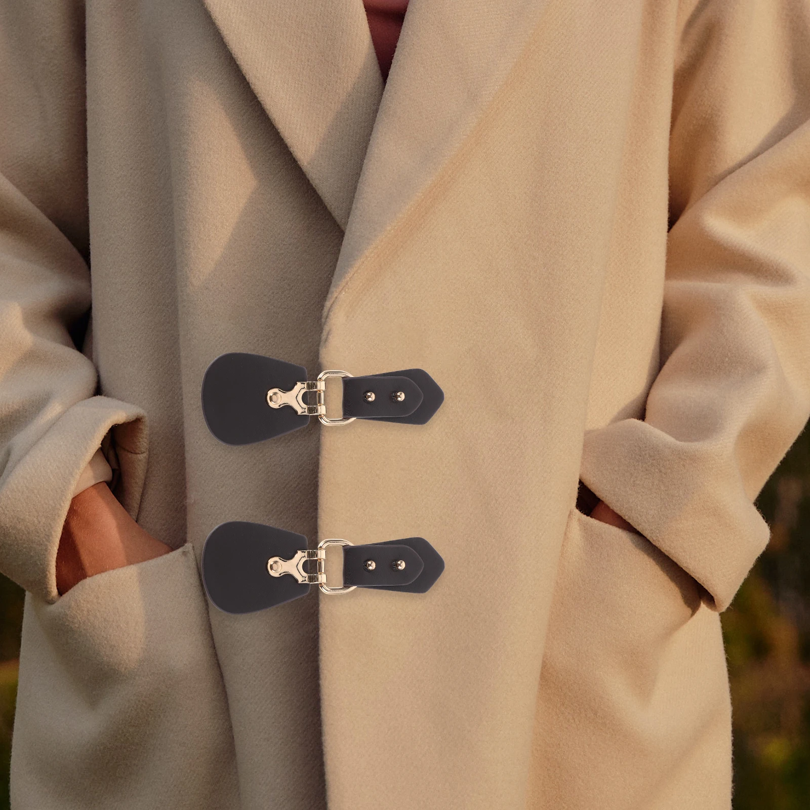 

2Pcs Women Windbreaker Buttons Alloy PU Coat Buckles Waist Hooks Accessories Durable Materials Versatile Metal Elegant Everyday