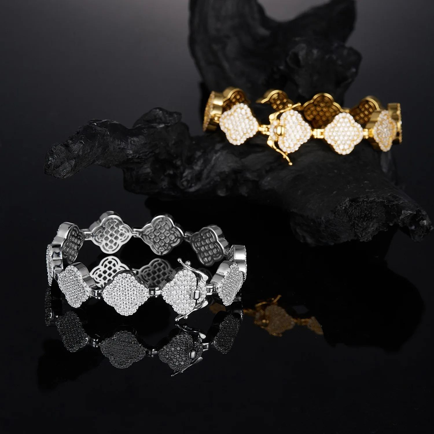 

Full D Moissanite S925 Silver 14mm Four Leaf Grass Diamond Bracelet Adjustable Chain Wedding Engagement Party Lady Birthday Gift