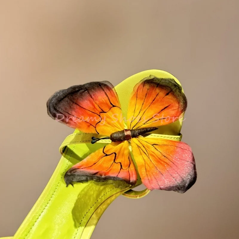 الأخضر الأزرق فراشة ديكور كريستال خنجر الصنادل النساء المفتوحة تو الكاحل حزام Slingback عالية الكعب موضة أحذية الحفلات عطلة