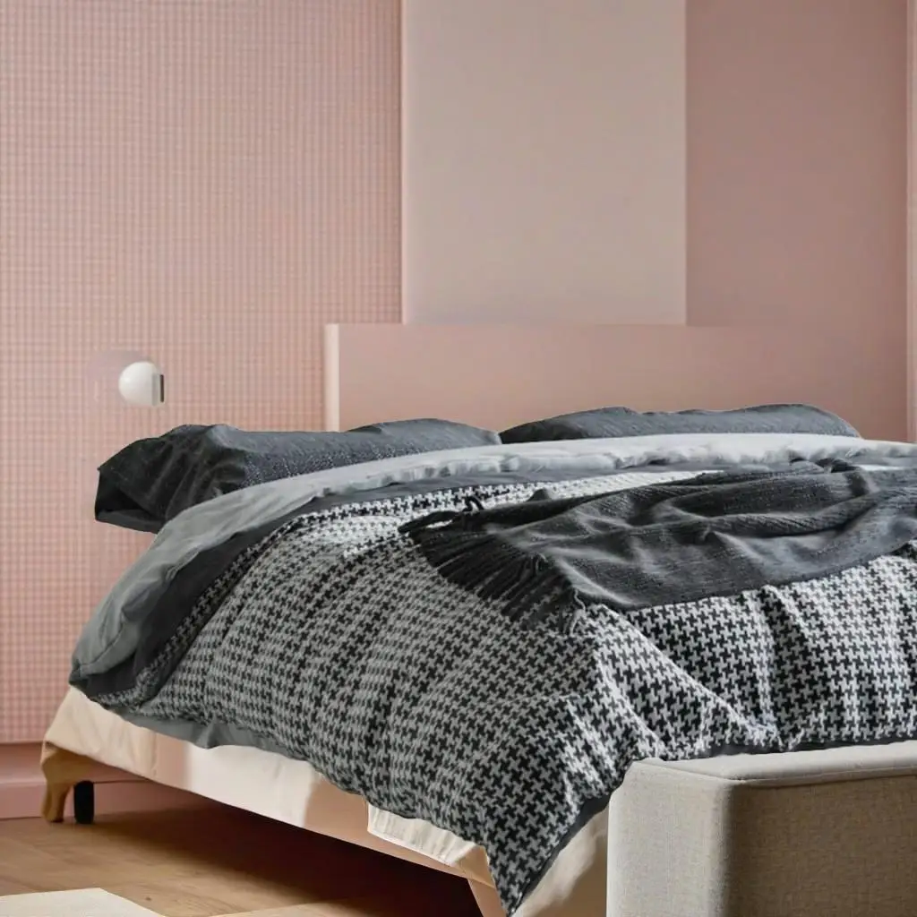 

Stylish 70.9 White Metal Headboard for Beds - Modern Bedroom Decor