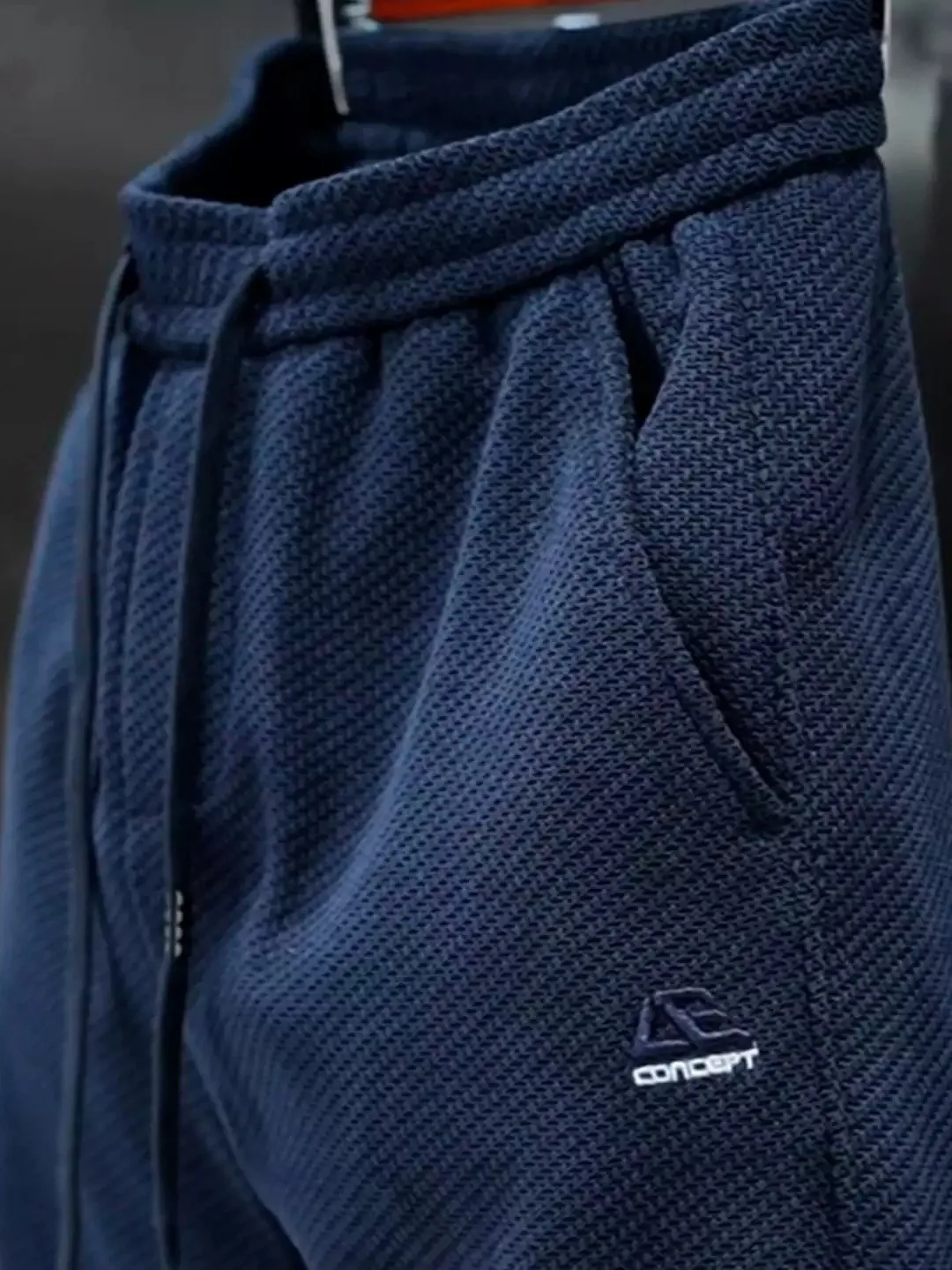 Men's Elastic Waist Knitted Casual Pants Loose Fit Wide Leg Pocket Detail Polyester Fiber Warmth Banded Cuff Leisure Trousers