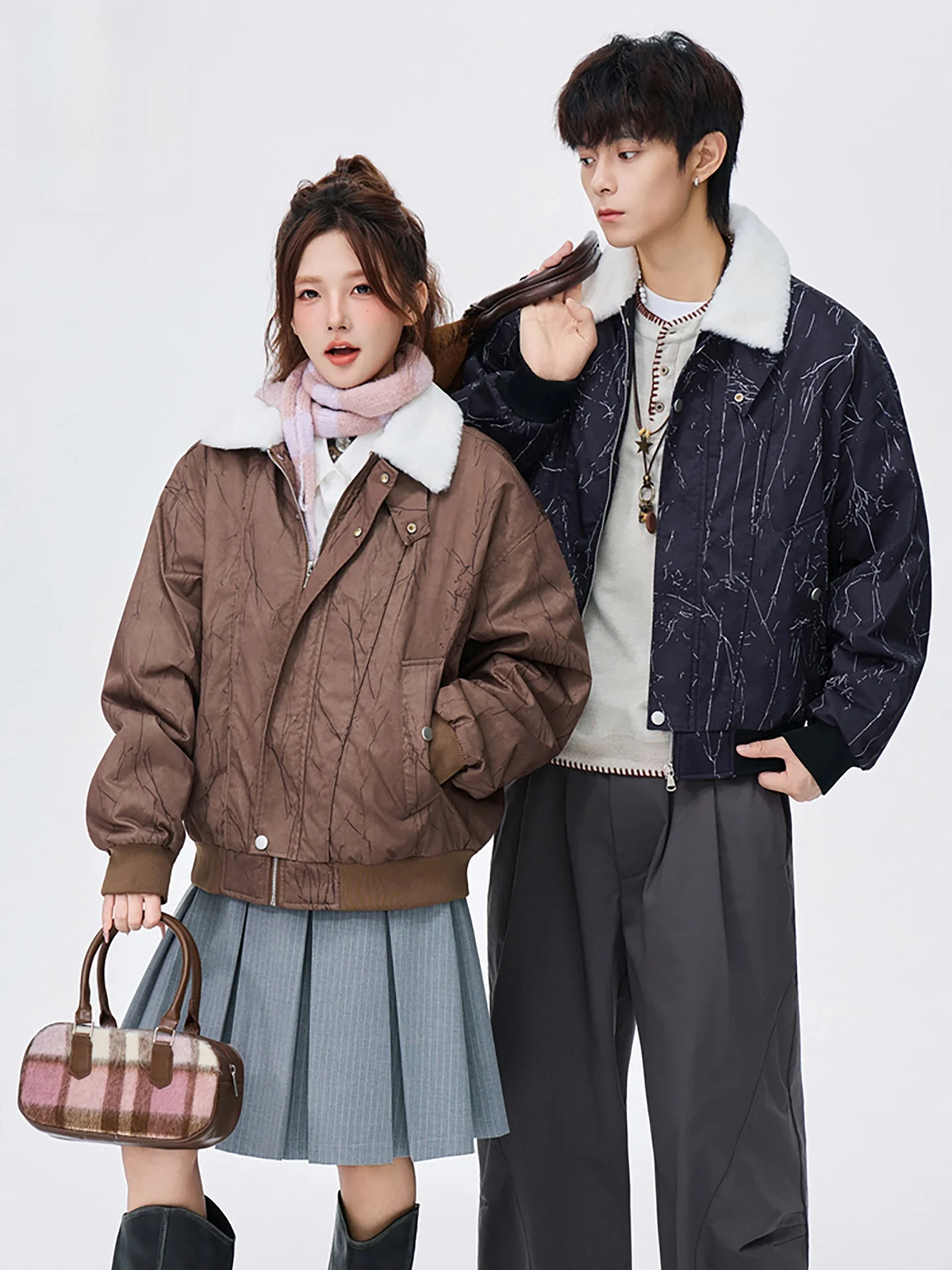 

Thiened Fce Lined Cotton Jaet for Couples Loose Fit Turn Collar Winter Warm Outerwear Youth Faion Urban Sle Zipper...