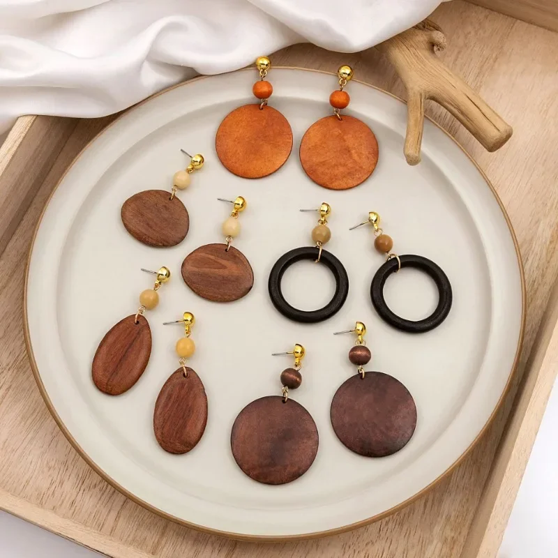 Vintage Simple Round Wooden Dangle Earrings for Women Girls Personality Hollow out Wooden Geometric Dangle Earrings Jewelry Gift