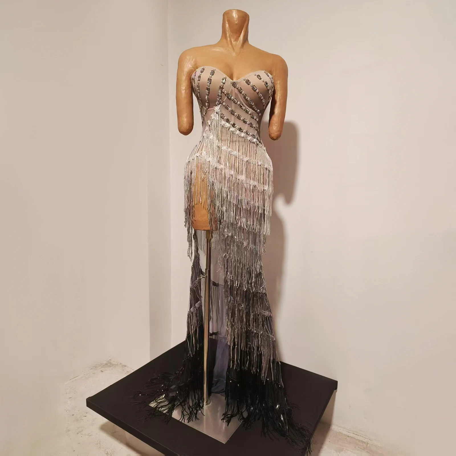 Fashion Summer Crystal Tassel Sequin Slim Fit Long Dress Sexy Strapless Hip Party Ladies ElegantDrag queen costume Party Dress