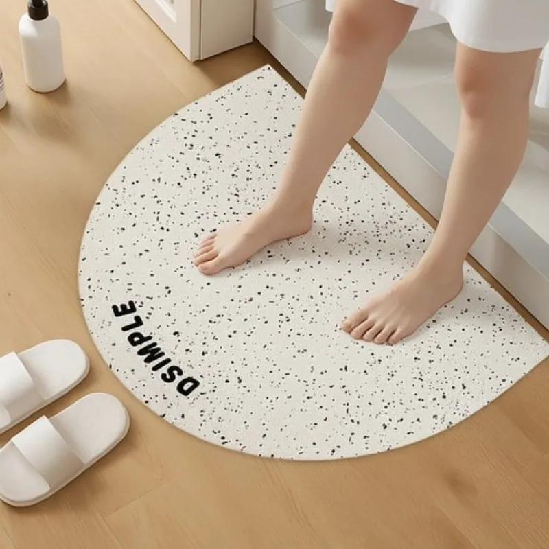 VIKAMA INS Minimalistische halbrunde Badematte, saugfähig, rutschfest, leicht zu reinigen, Badezimmerteppich, Badezimmermatte, Heimdekoration