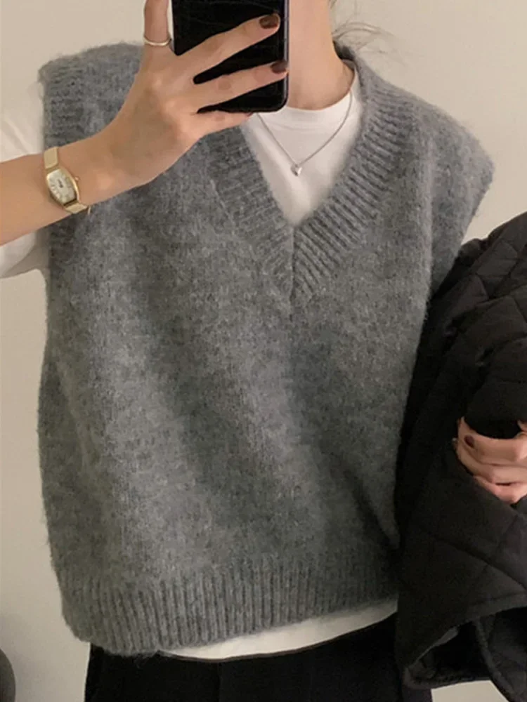 Nieuwe Mode Herfst Vrouwen V-hals Truien Gebreid Vest Winter Mouwloze Truien Casual Losse Dieptepunt Tops Elegante Truien