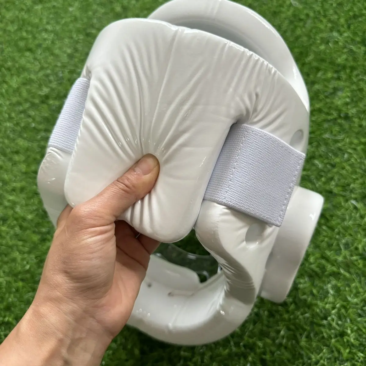 Casco da karate WKF/Protezione per la testa per bambini e adulti, allenamento e competizione, completamente chiuso, per ragazzi e ragazze, bianco