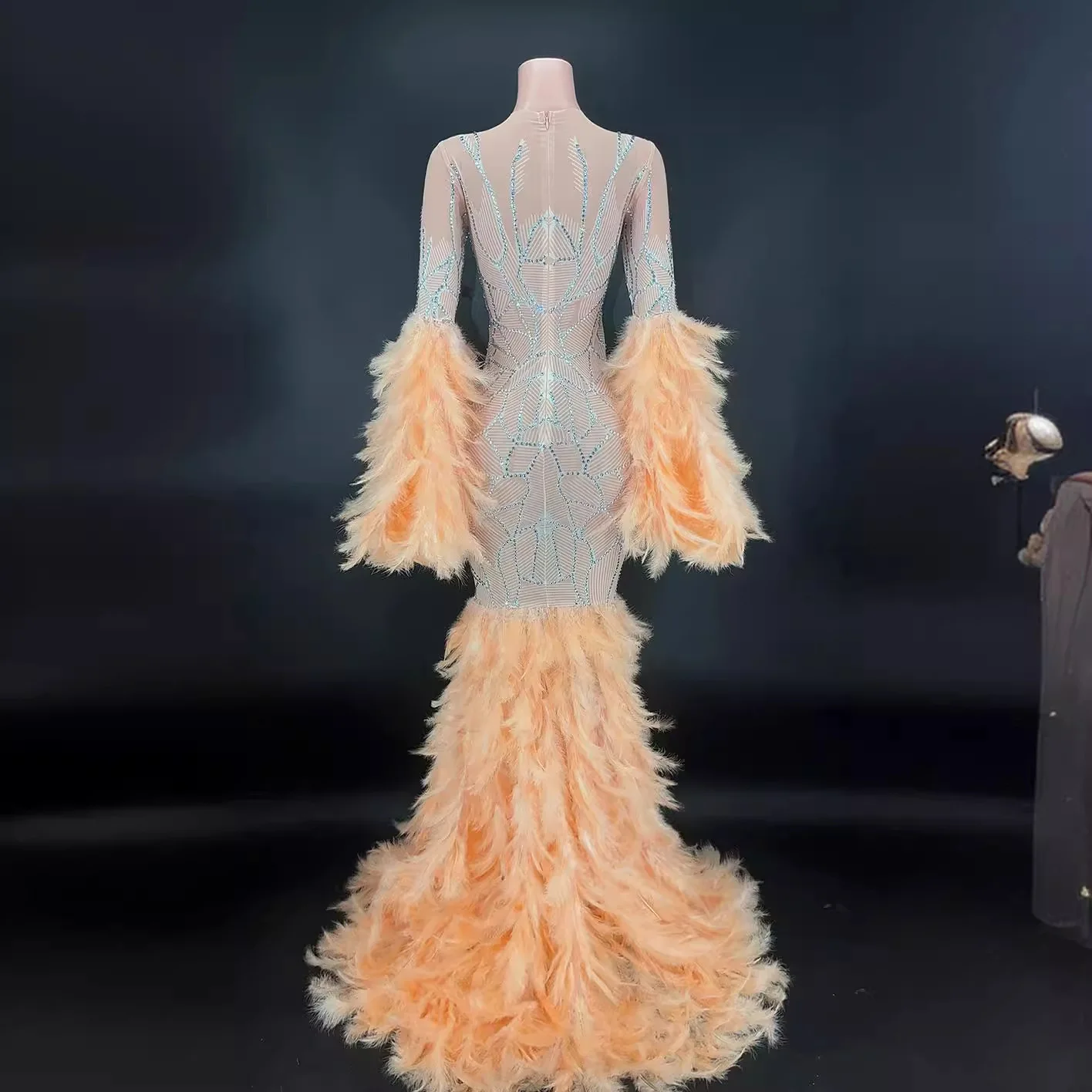 เงาเพชรขนนกสีส้มชุดราตรีหรูหรา Vestidos De BienAbiti Matrimonio Donna Elegante ประสิทธิภาพชุด