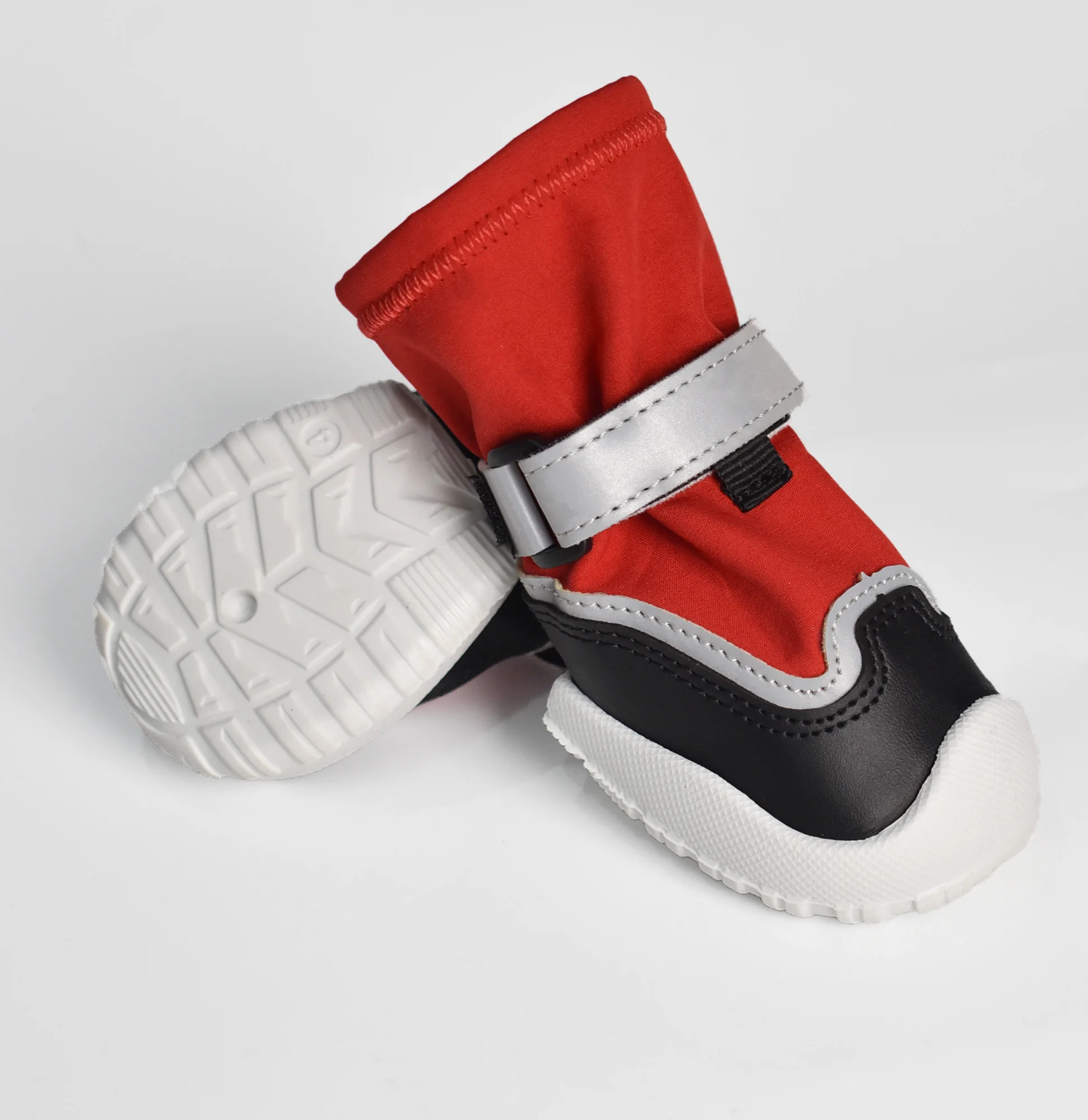 Anti- slip Dog Shoes Waterproof Adjustable for Hot Pavement Hiking Dog Pet Shoes for Dogs Factory OEM ODM Rubber Sole