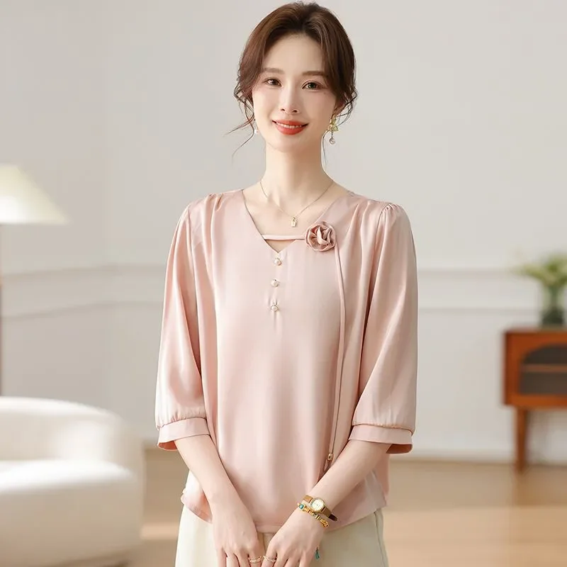 

Шикарная розовая атласная блузка с рукавом до локтя, женская, с цветочным декором, V-образным вырезом, свободного кроя, повседневная, для офиса