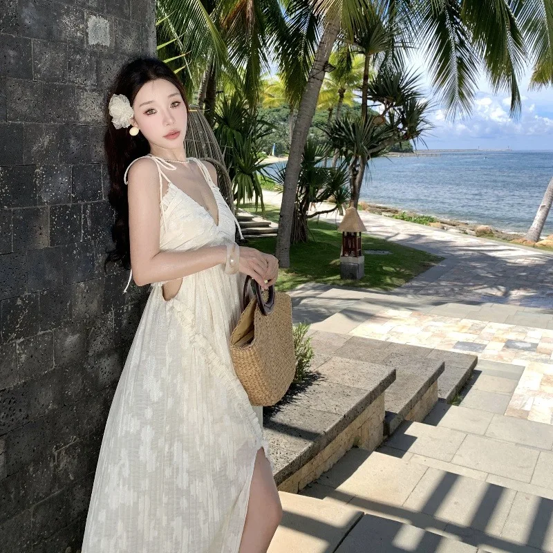 

2024 New Summer Strappy Vacation Beach Dress Beige Deep V-Neck Women Dress Stylish Luxury Designer Prom Long One Piece Dresses