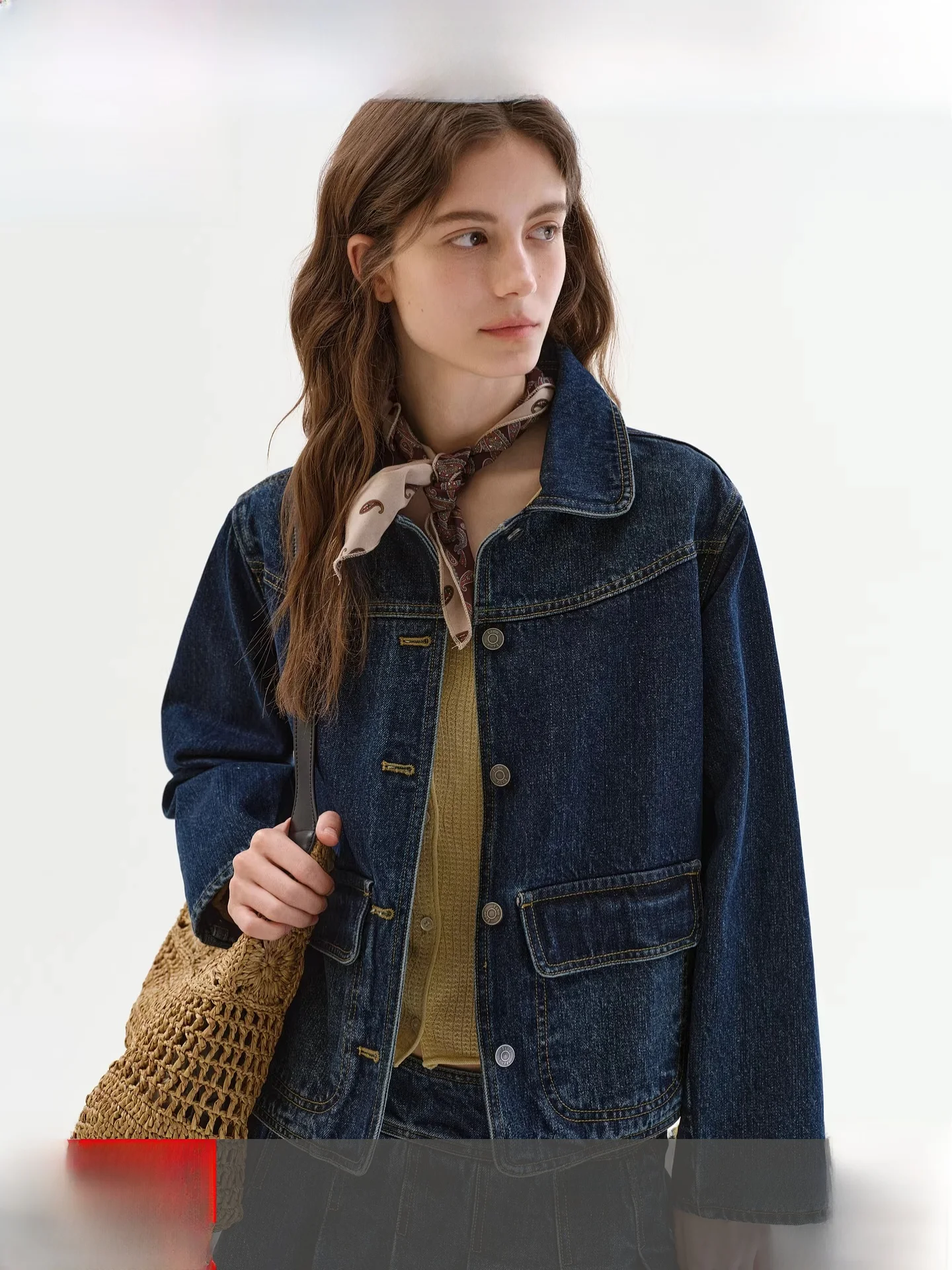 

Винтажная джинсовая куртка Fano для женщин с отложным воротником, открытыми плечами, цветными вставками, топ из смесового хлопка и полиэстера, весна...