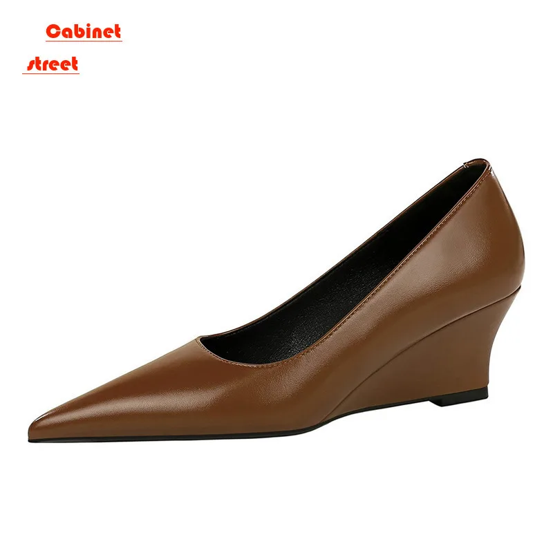 

2025 New Elegant Baotou Designer Fashionable High Heel Shallow Pointed Toe Popular Charm Women's Women Pumps Comfortable Shoes