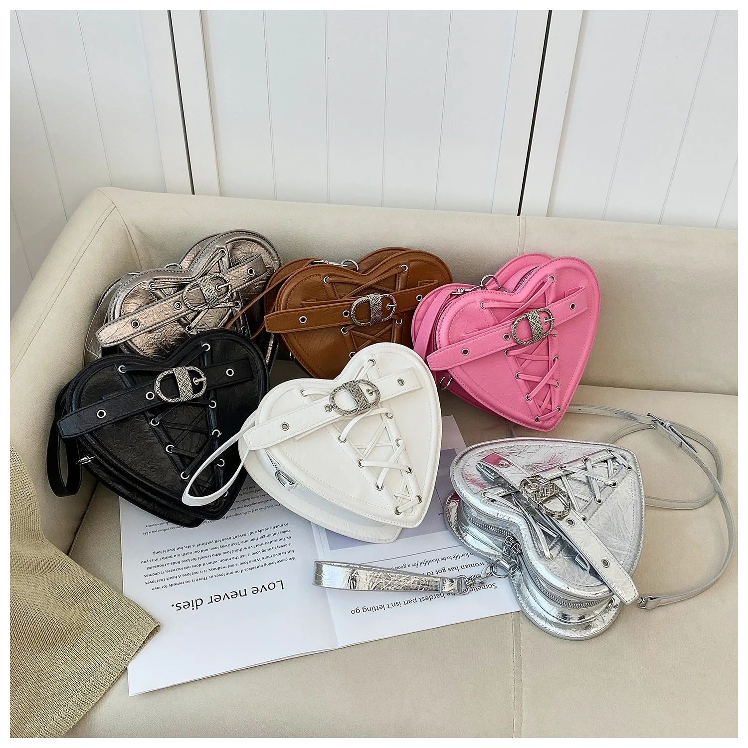 

Indie Designer Shoulder Bag - 2025 Summer Trendy Heart Purse with Adjustable Strap Cute Heart Shoulder Bag