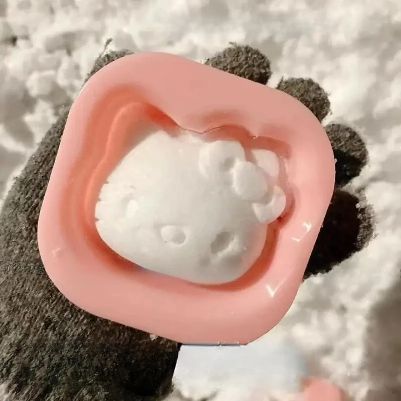 Sanrio Kawaii Hello Kitty Snowcatcher Snowball Fight Snowball Mold Snowman Multifunctional DIY Mold Ins Christmas Gift for Girls