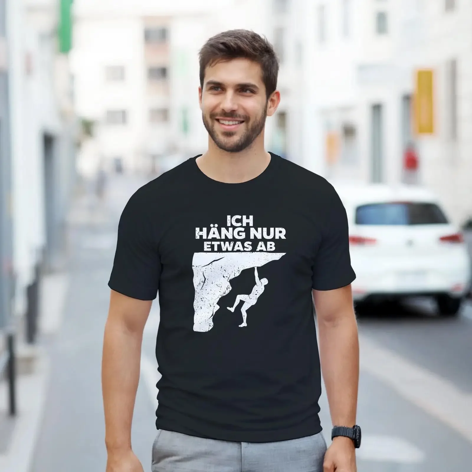 Climber T Shirt I'm just hanging out Funny Climbing Bouldering Mountaineering  vintage Washed designer clothes Unisex Stylish